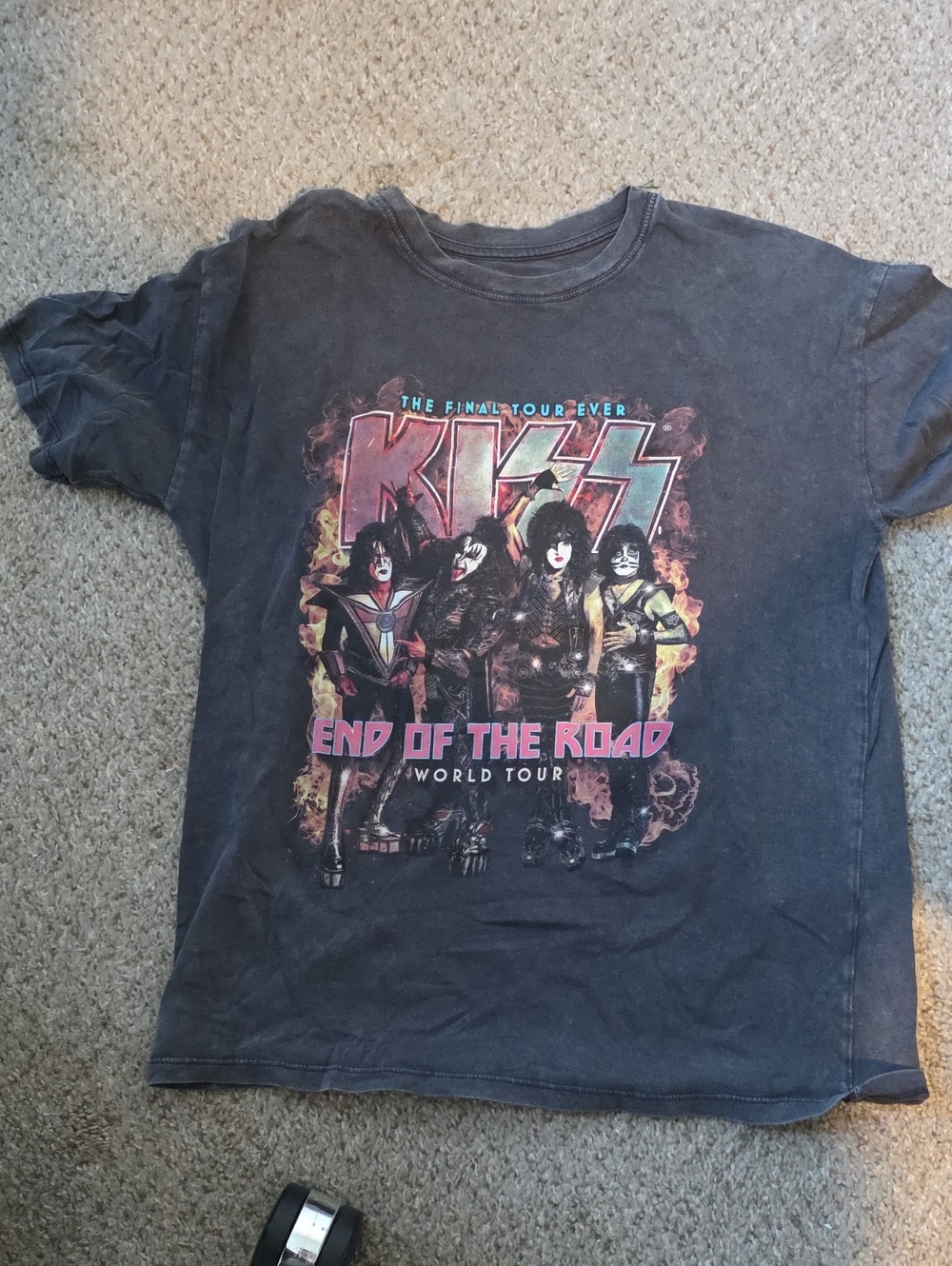 Kiss Black Graphic 'End of the Road' Tee with Pink and Teal Accents